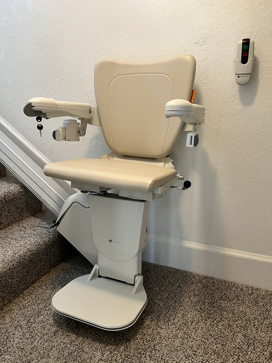 Handicare 1100 installed by Florida Home Access